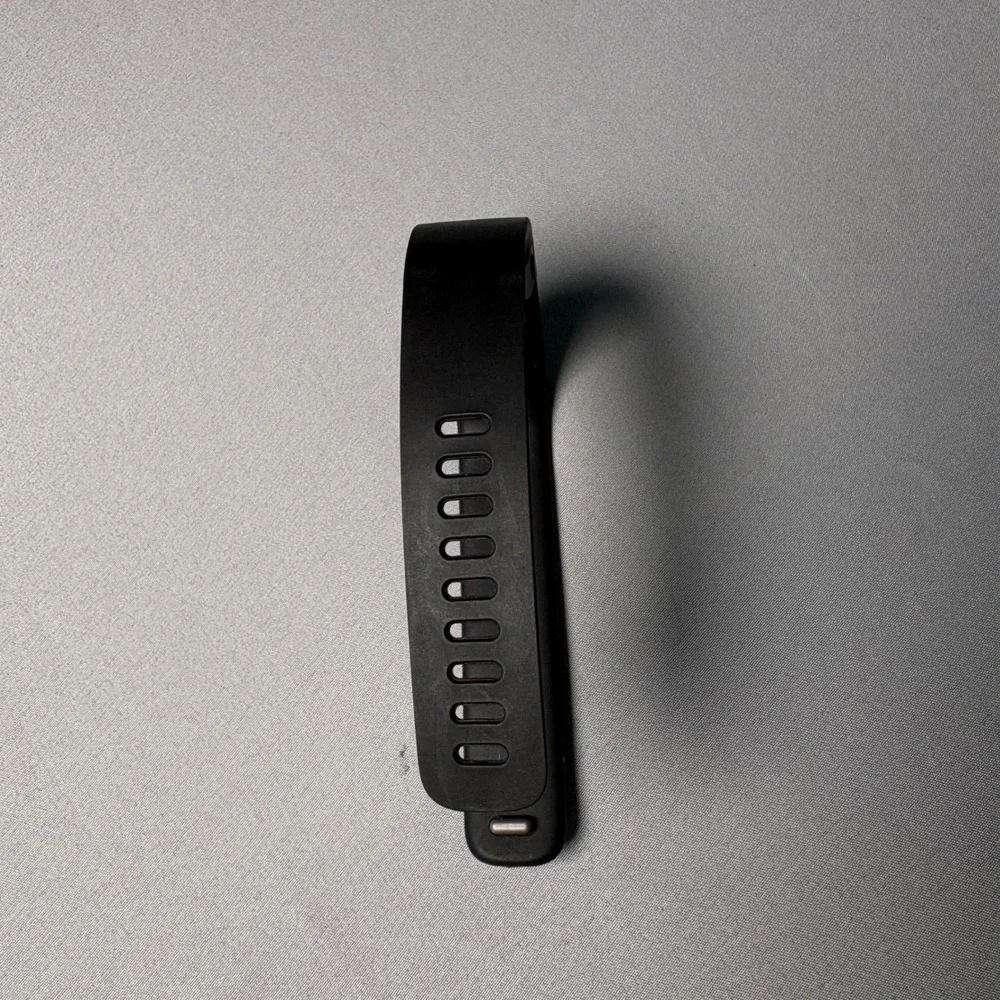 Fitbit Charge FB402 Wireless Activity Tracker Black Untested For Parts